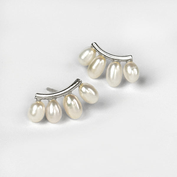 Pearl Eyelash Bar Earrings