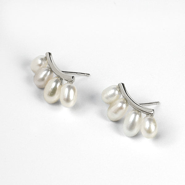 Pearl Eyelash Bar Earrings