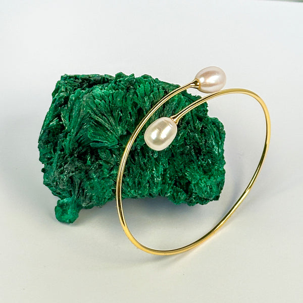 Rice Pearl Overlap Cuff Bracelet