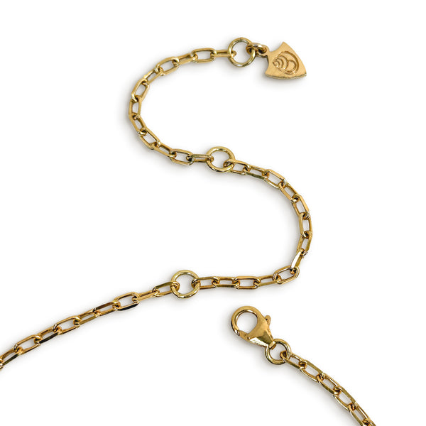close up of the clasp with extender showing the 3 length settings: 20", 22", 24"