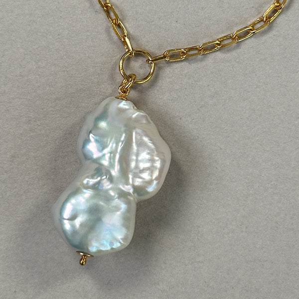 Venus Baroque Pearl Pendant
