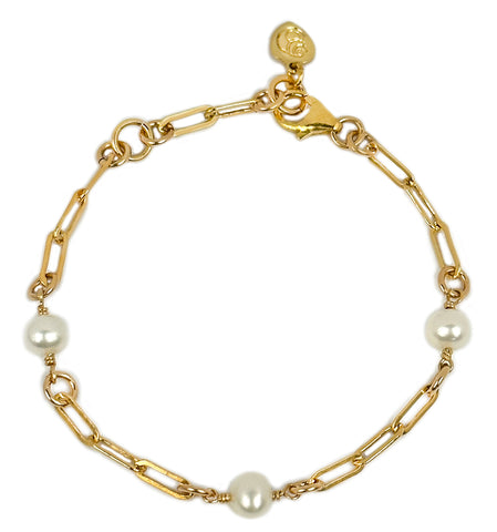 Classic Pearl Station Bracelet