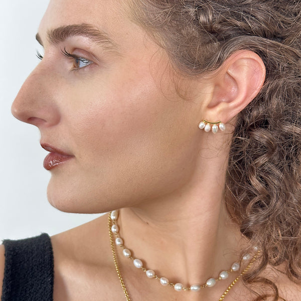 Pearl Eyelash Bar Earrings