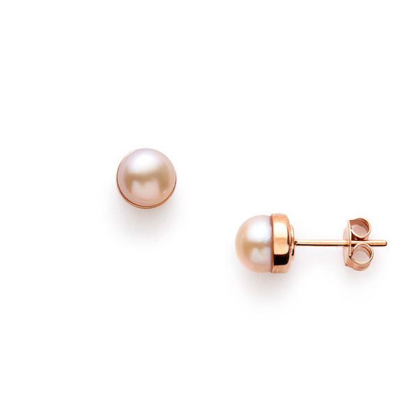 Sola Pearl Studs