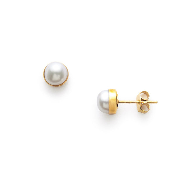 Sola Pearl Studs