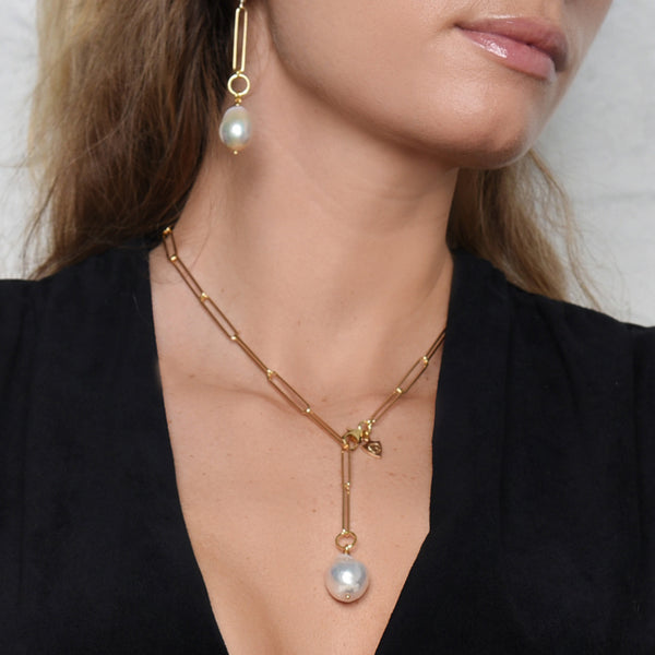Going Baroque Pearl Lariat