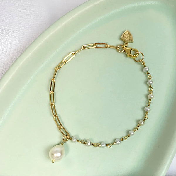 Grace Pearl Bracelet